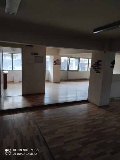 Spațiu comercial, de 200 mp, în Ultracentral