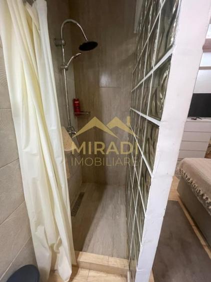 Apartament cu 2 camere, mobilat în Unirii