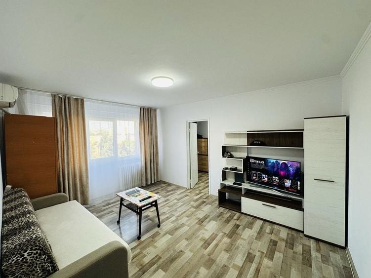 Apartament cu 2 camere decomandat în Vest