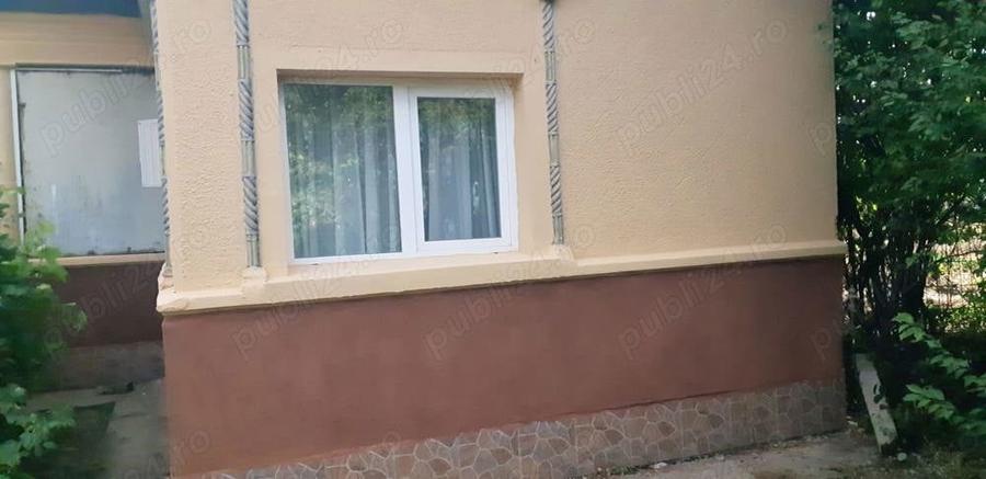 Casă cu 4 camere cu Teren 1300 Mp în Singureni