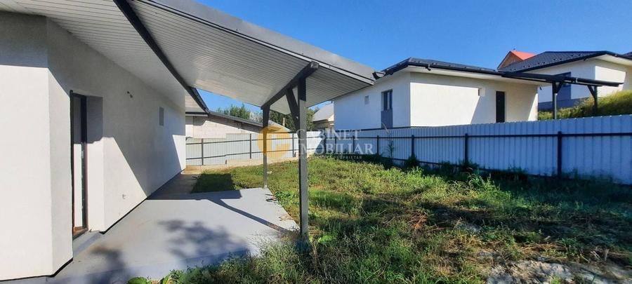 Casă individuală cu 3 camere cu Canalizare în Holboca