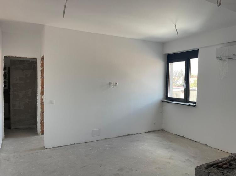 Apartament cu 2 camere decomandat în Ultracentral