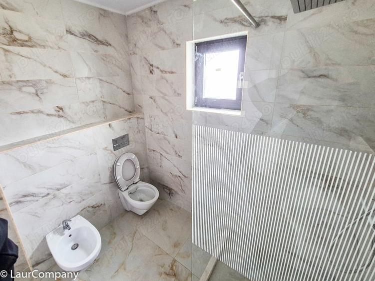 Casă cu 4 camere cu Teren 500 Mp în Drăganu