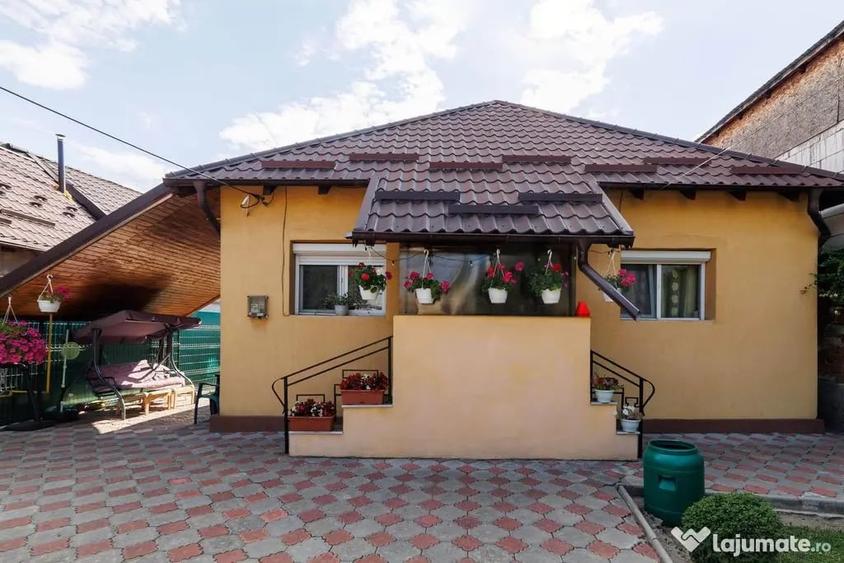 Casă cu 3 camere cu Teren 634 Mp în Central