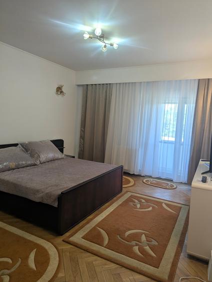 Duplex cu 4 camere cu Canalizare în Victoriei