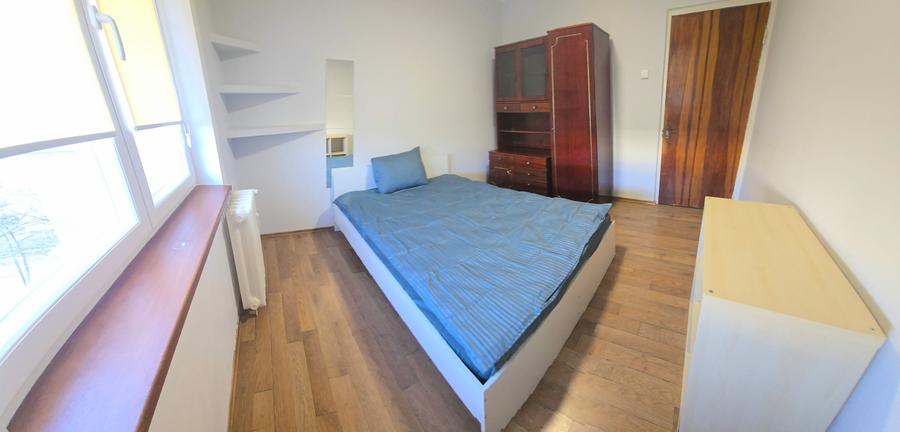 Apartament cu 3 camere decomandat în Crângași