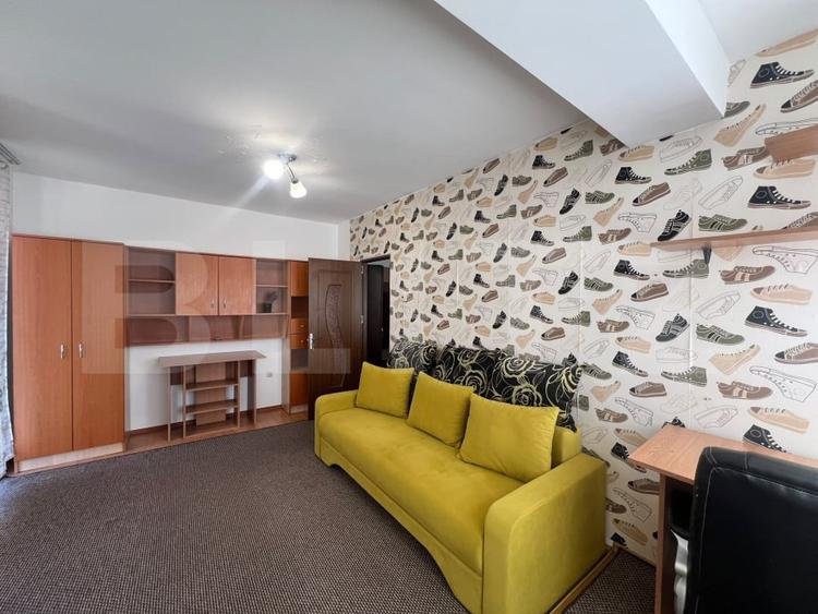 Apartament cu 2 camere semidecomandat, mobilat în Florești
