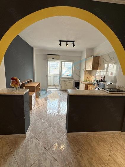 Apartament cu 2 camere decomandat, mobilat în P-ța Alba Iulia
