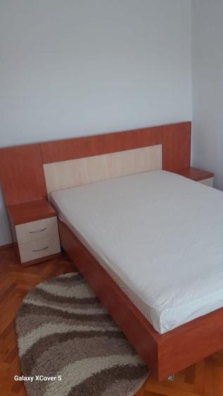 Apartament cu 3 camere decomandat în Aradului