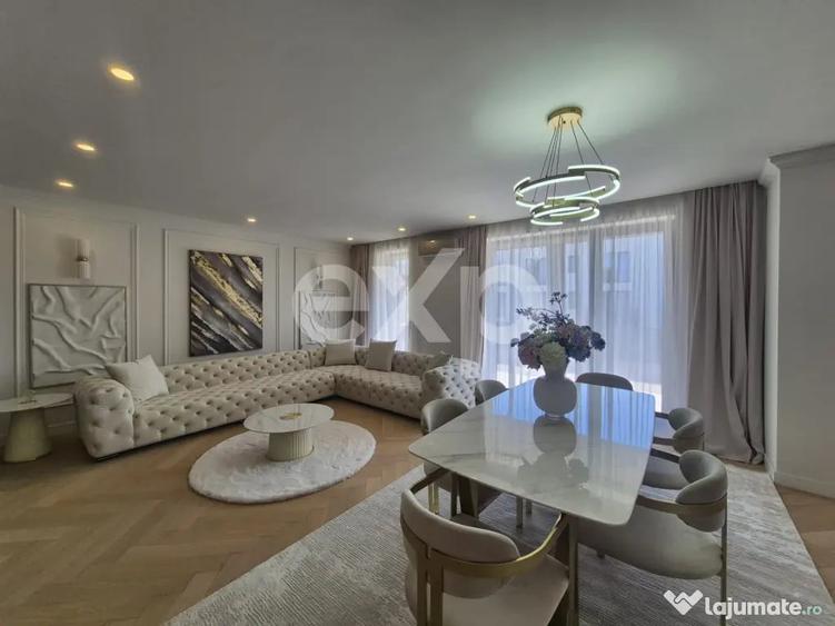 Apartament cu 4 camere decomandat în Central