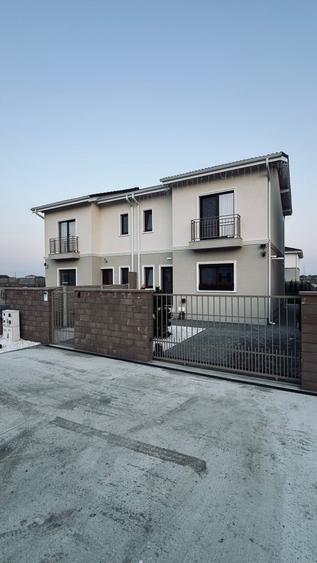 Duplex cu 4 camere cu Teren 357 Mp în Moșnița Nouă