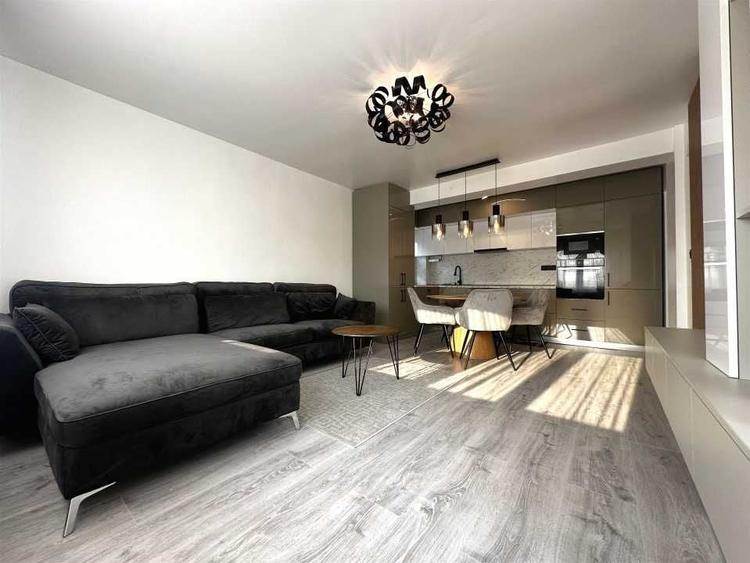Apartament cu 3 camere decomandat în Șelimbăr