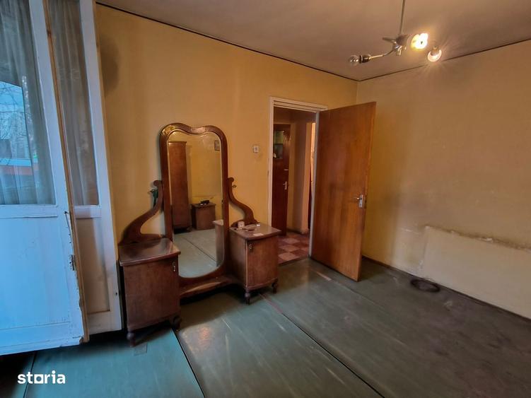Apartament cu 3 camere decomandat în 1 Decembrie 1918