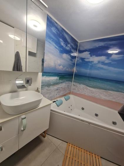 Apartament cu 2 camere decomandat în 1 Mai