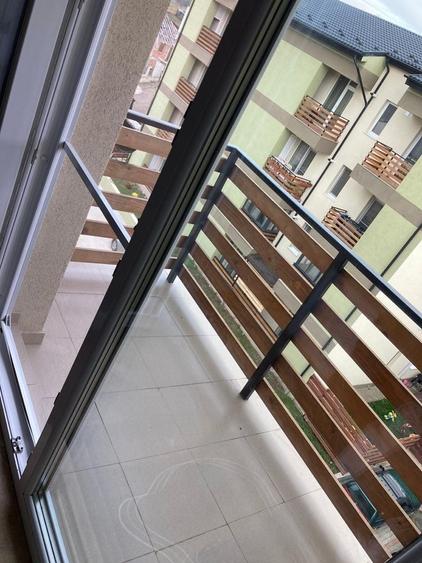 Apartament cu 2 camere semidecomandat în Rediu