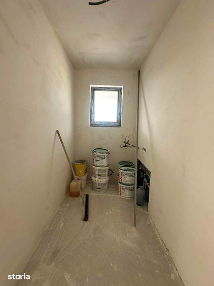 Casă cu 4 camere decomandat cu Teren 525 Mp în Central
