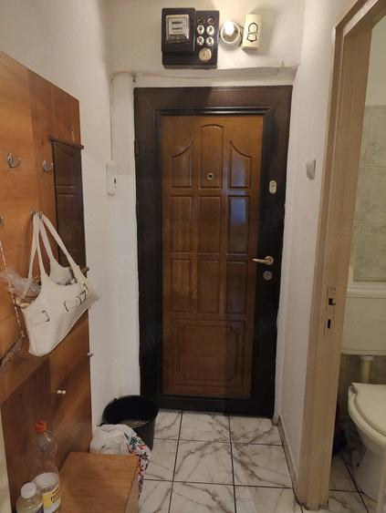 Garsonieră semidecomandată în Vest