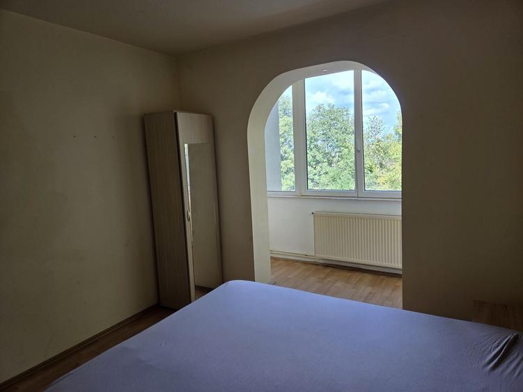Apartament cu 2 camere decomandat în Drumul Carului