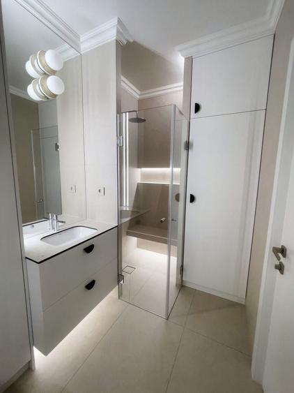 Apartament cu 2 camere semidecomandat, mobilat în Bună Ziua
