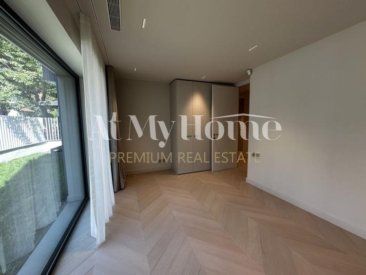 Apartament cu 4 camere decomandat în Kiseleff