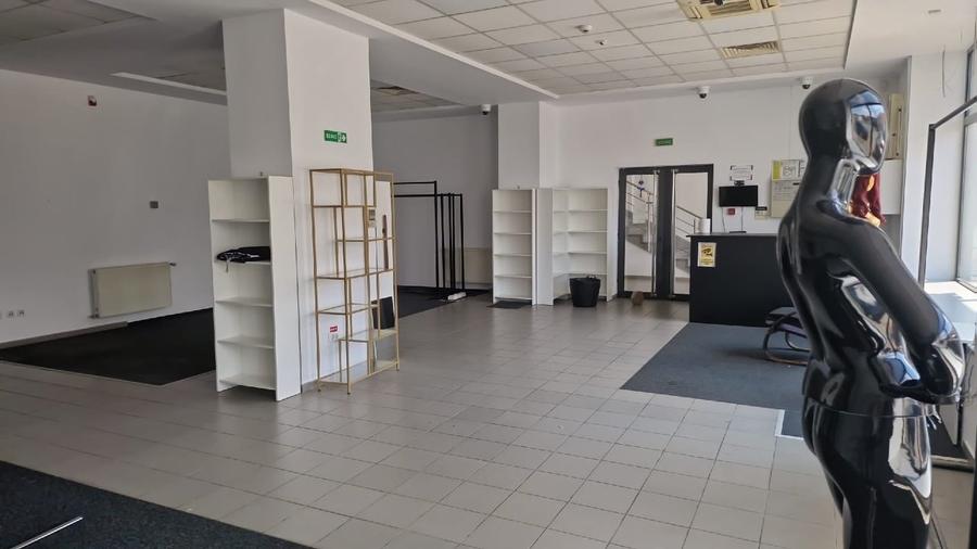 Spațiu comercial, de 370 mp, în Central