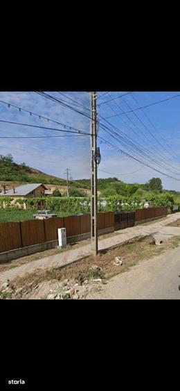 Teren de 3000 mp, în Hotarele