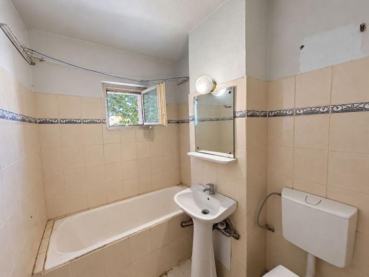 Apartament cu 2 camere decomandat în Micălaca