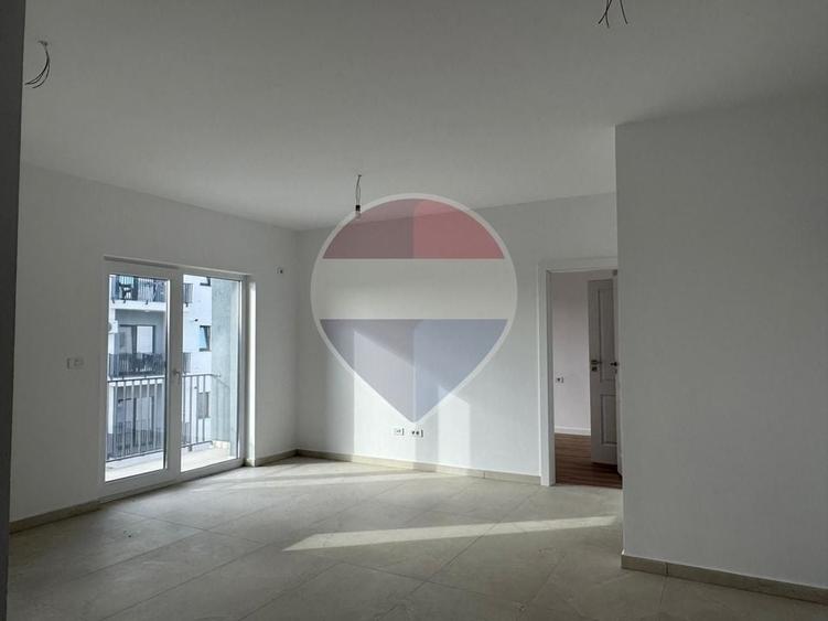 Apartament cu 2 camere semidecomandat în Micălaca