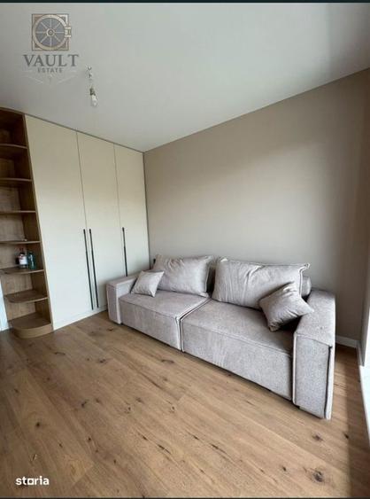 Apartament cu 3 camere semidecomandat, mobilat în Industriilor