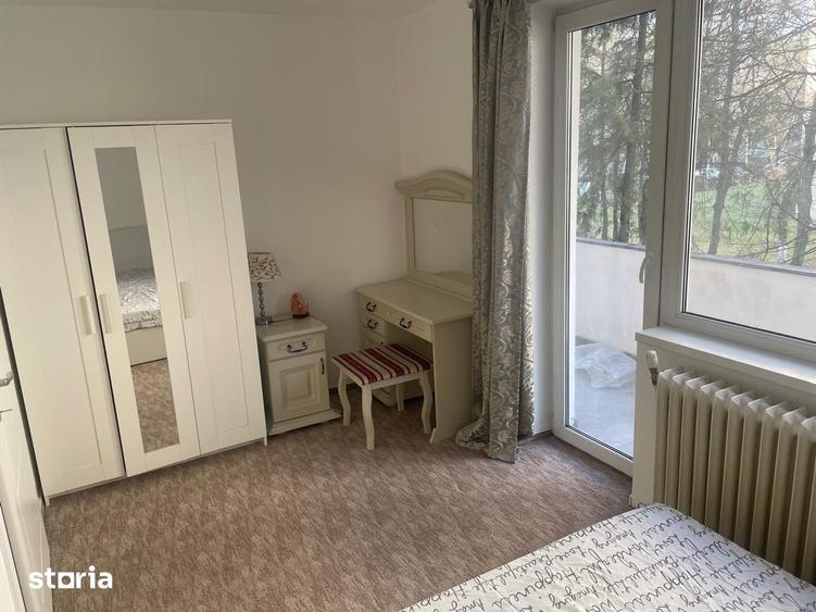 Apartament cu 3 camere semidecomandat în Gheorgheni