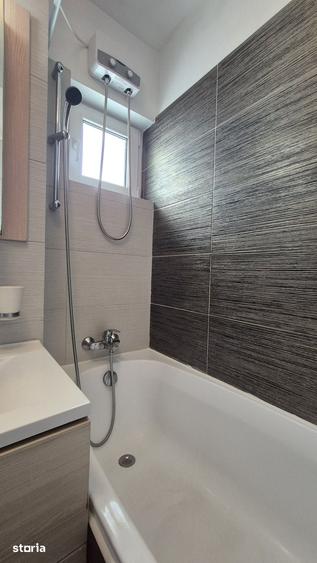 Apartament cu 3 camere decomandat în Tineretului