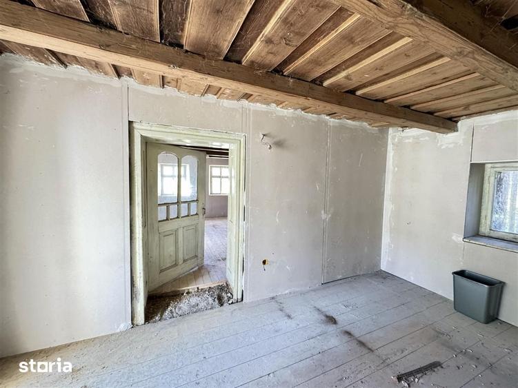 Casă cu 2 camere cu Teren 1278 Mp în Ludoș