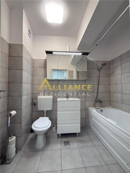 Apartament cu 2 camere decomandat în Metalurgiei