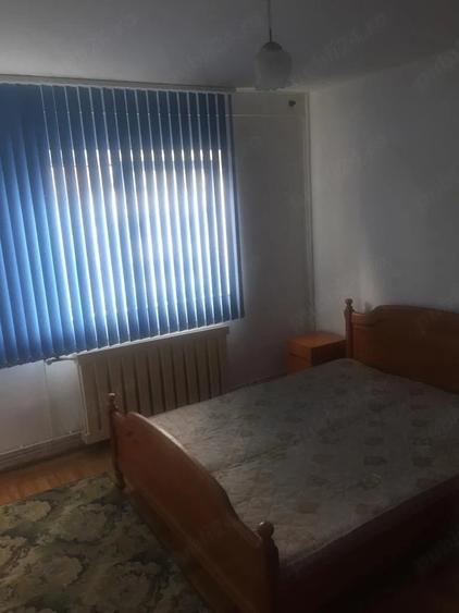 Apartament cu 2 camere decomandat în Canta