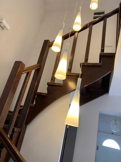 Casă cu 4 camere cu Teren 250 Mp în Corbeanca