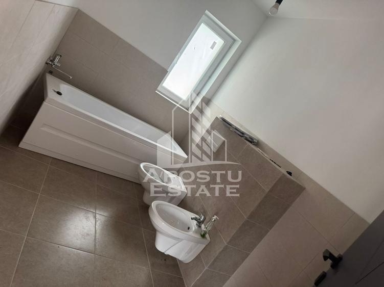 Casă individuală cu 3 camere cu Canalizare în Sânmihaiu Român