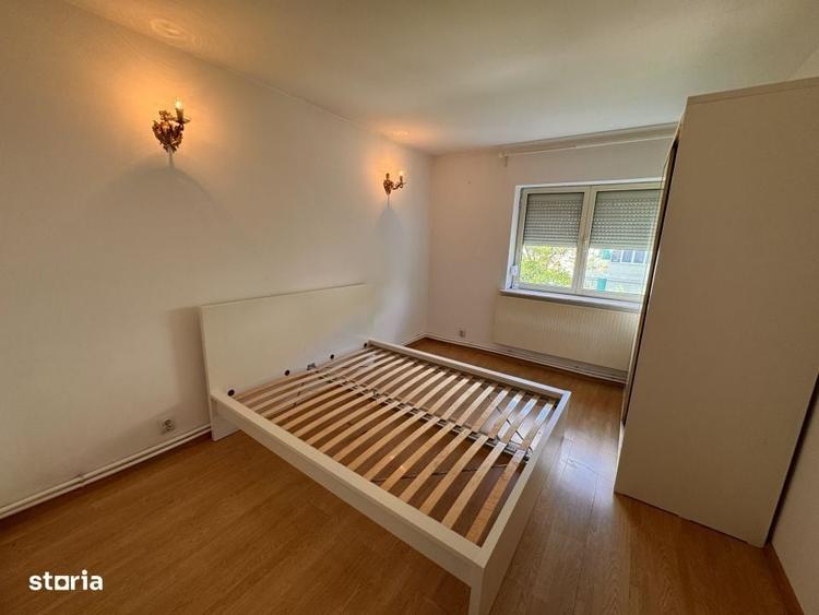 Apartament cu 2 camere decomandat în Calea București
