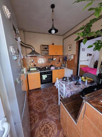 Casă cu 3 camere cu Teren 48 Mp în Poștei - Bucov