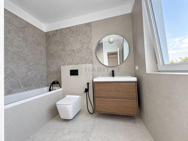 Duplex cu 4 camere cu Canalizare în Tunari