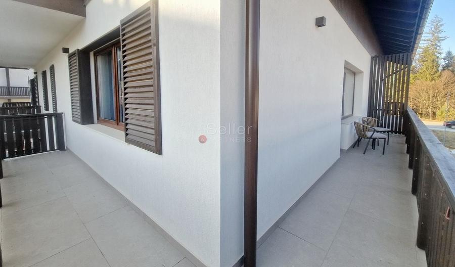 Apartament cu 2 camere semidecomandat, mobilat în Poiana Brașov