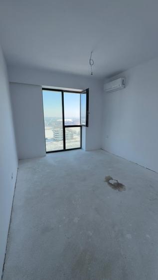 Apartament cu 3 camere în Sisești