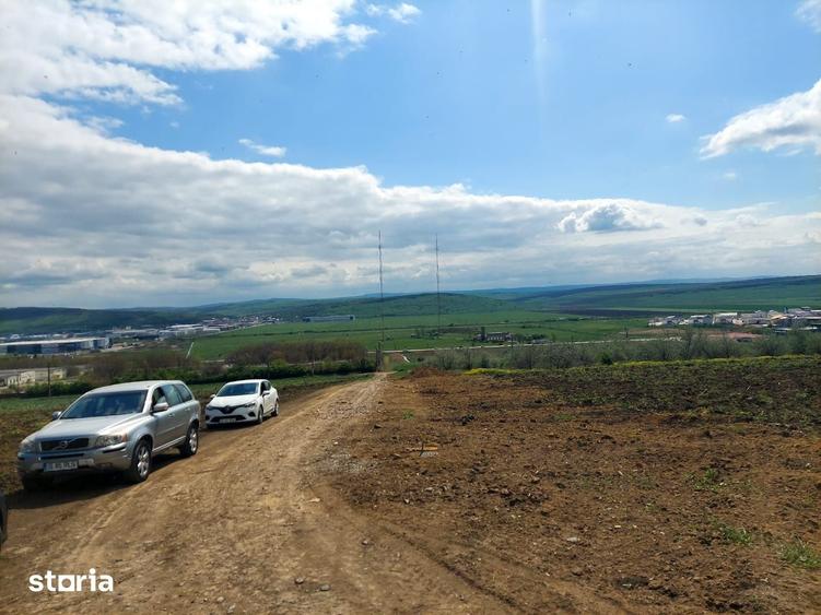 Teren de 9000 mp, în Miroslava