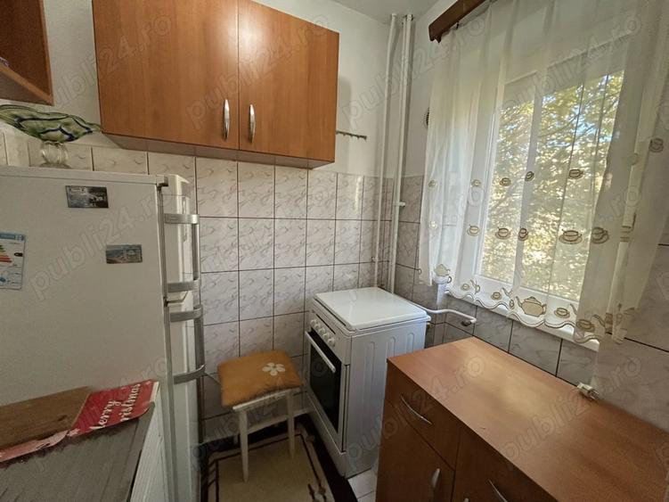 Apartament cu 2 camere semidecomandat în Grădiște