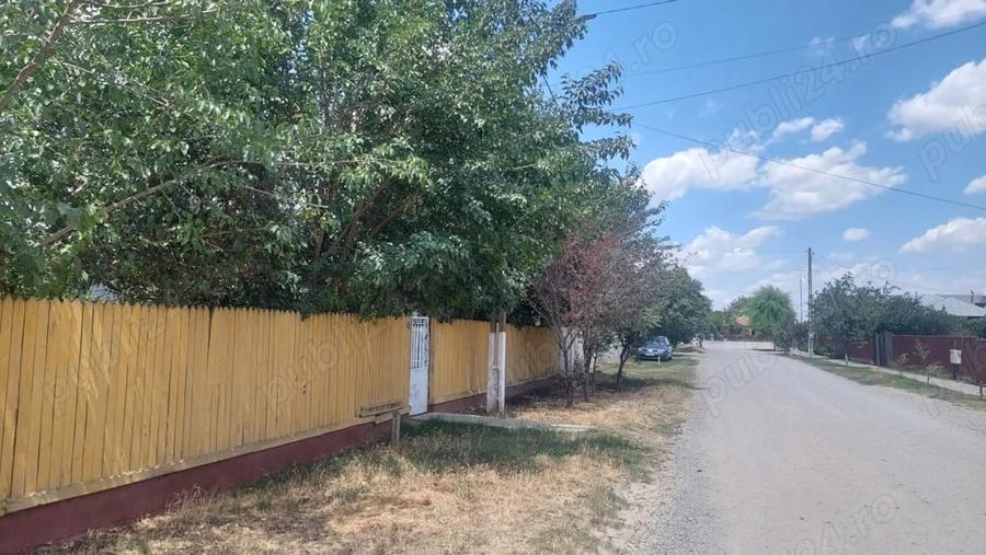 Teren de 636 mp, în Manasia