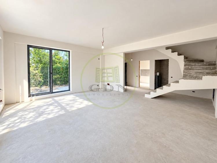 Duplex cu 4 camere cu Teren 198.5 Mp în Străulești