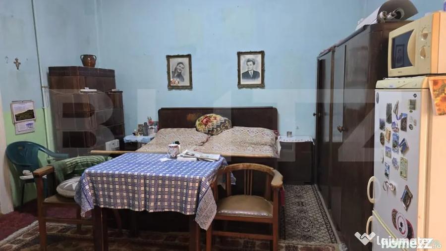 Casă cu 2 camere cu Teren 579 Mp în Semicentral