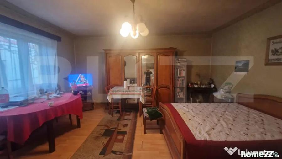 Casă cu 7 camere cu Teren 1353 Mp în Centrul Istoric