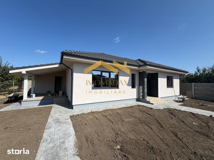 Casă cu 4 camere cu Teren 400 Mp în Sânmihaiu Român