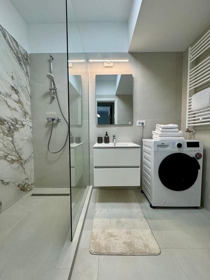Apartament cu 2 camere decomandat în 1 Decembrie 1918
