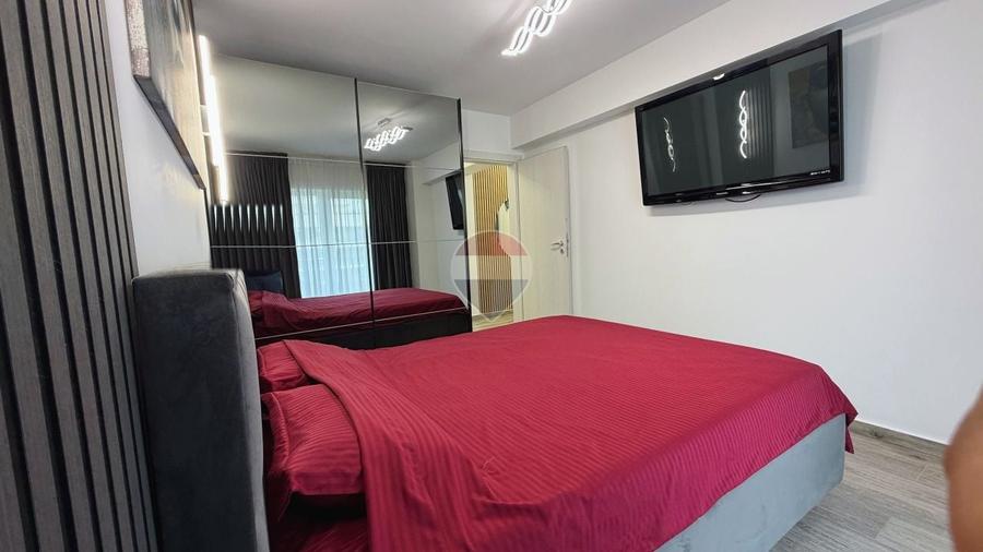 Apartament cu 2 camere decomandat, mobilat în Tractorul